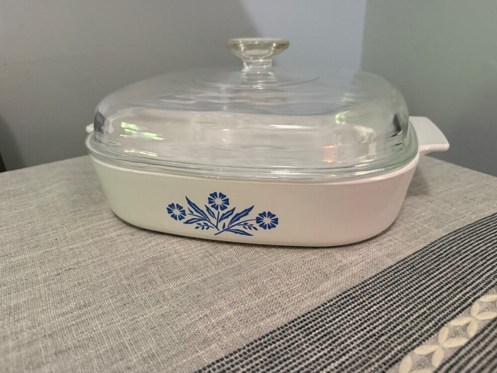 Vintage Corning Ware A-10-B Blue Cornflower 10" Casserole Dish Glass Lid USA